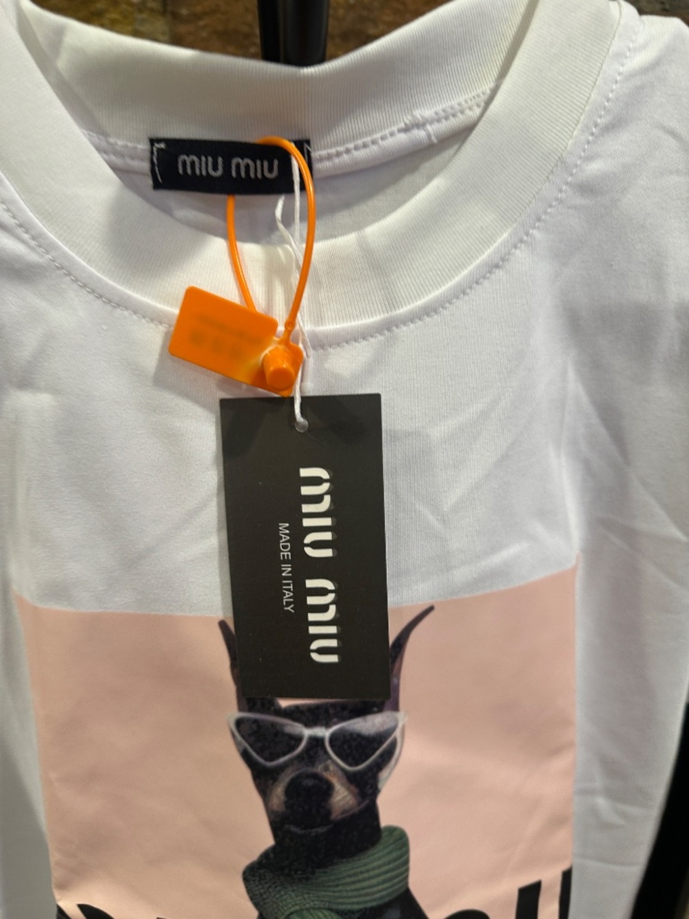 Women’s tees - Picture 3 of 4